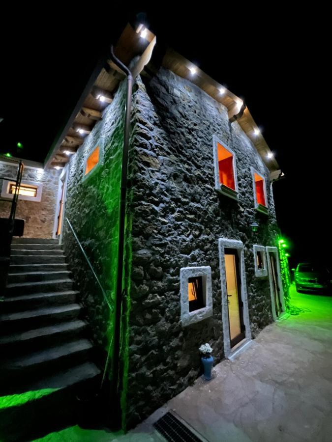 Villa Di Campagna Con Vista Mare 5 Camere Da Letto Pampara Zewnętrze zdjęcie
